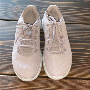 Woman Athletic shoes